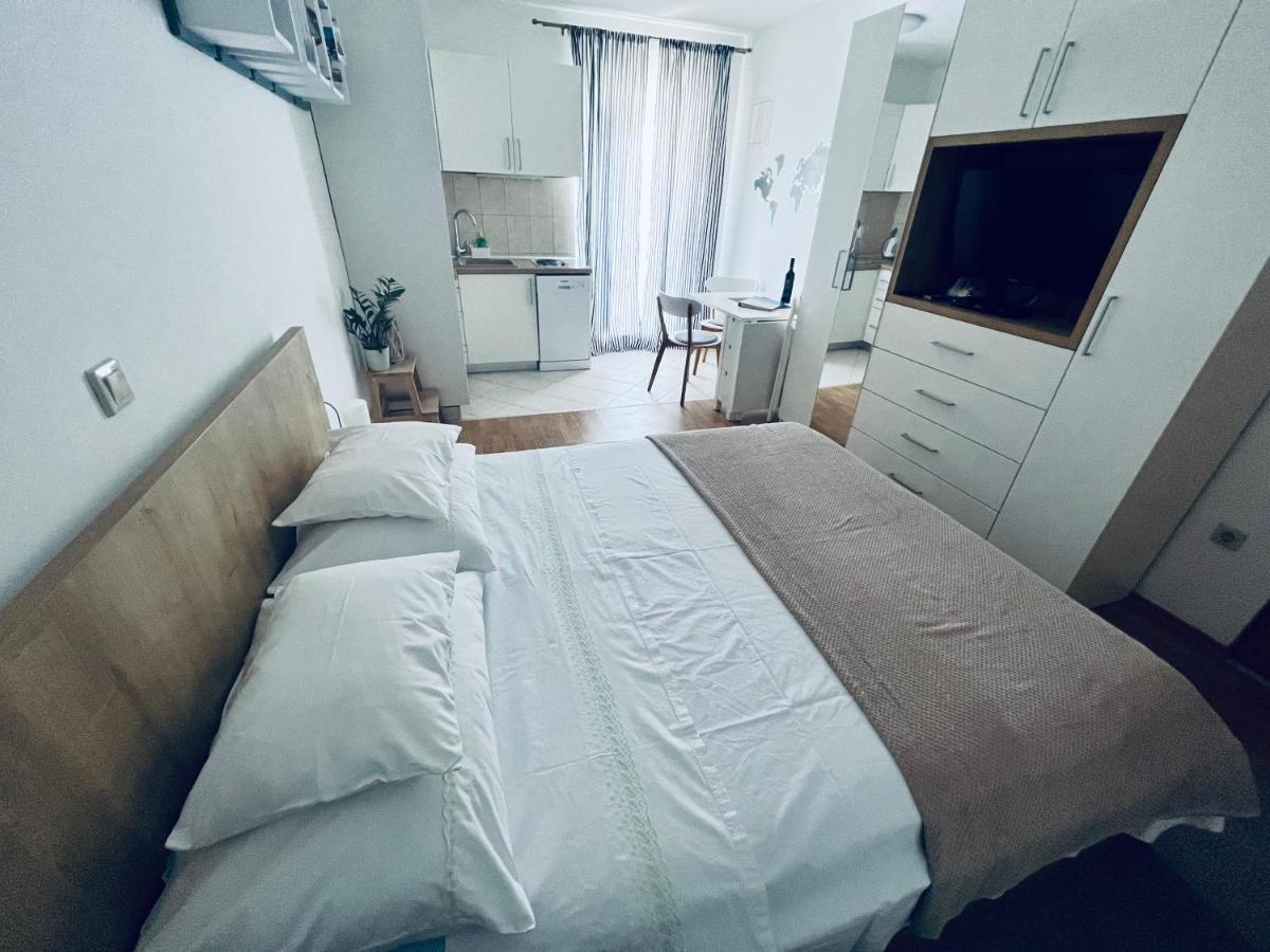 Jakov Apartments Orebic Bagian luar foto